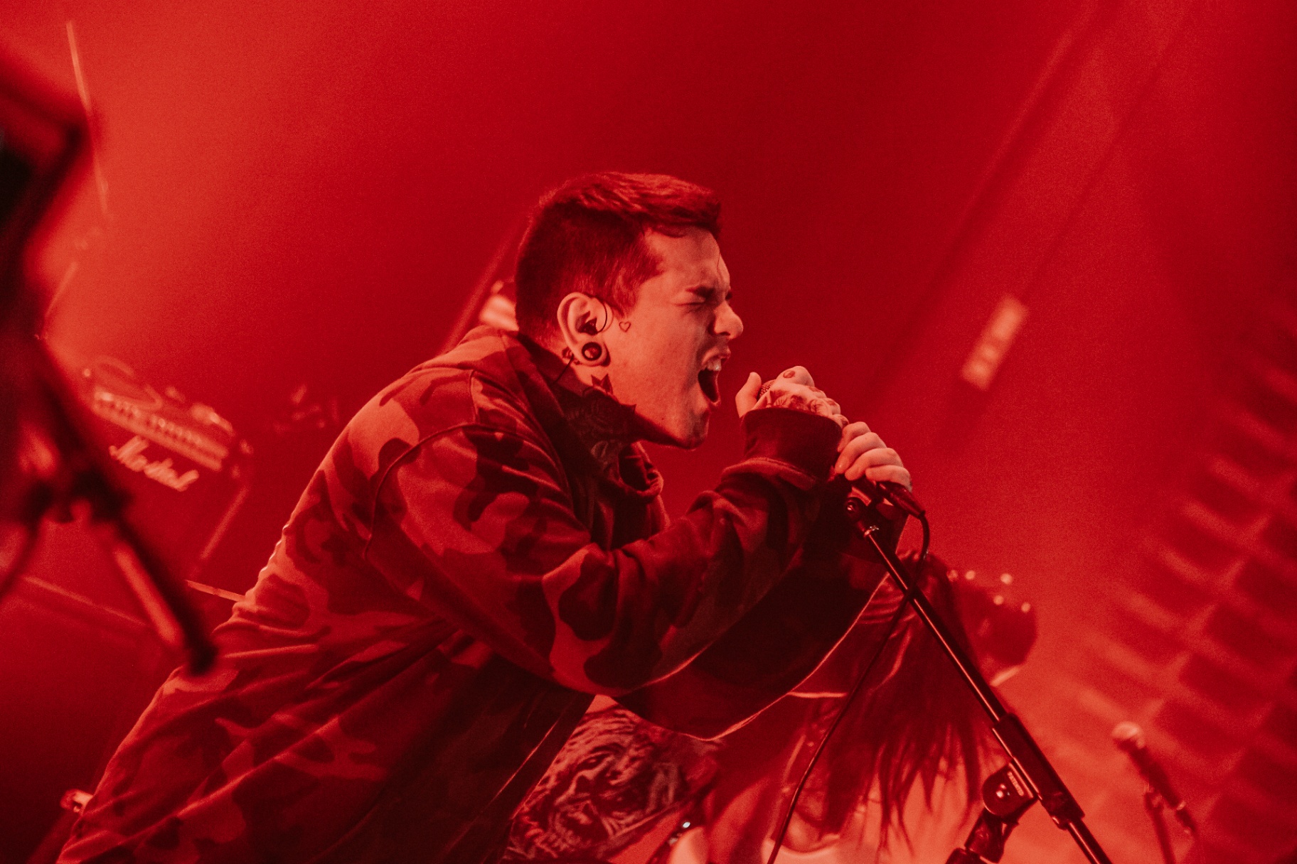Mauricio Vidal, vocalista de NOSE, en vivo